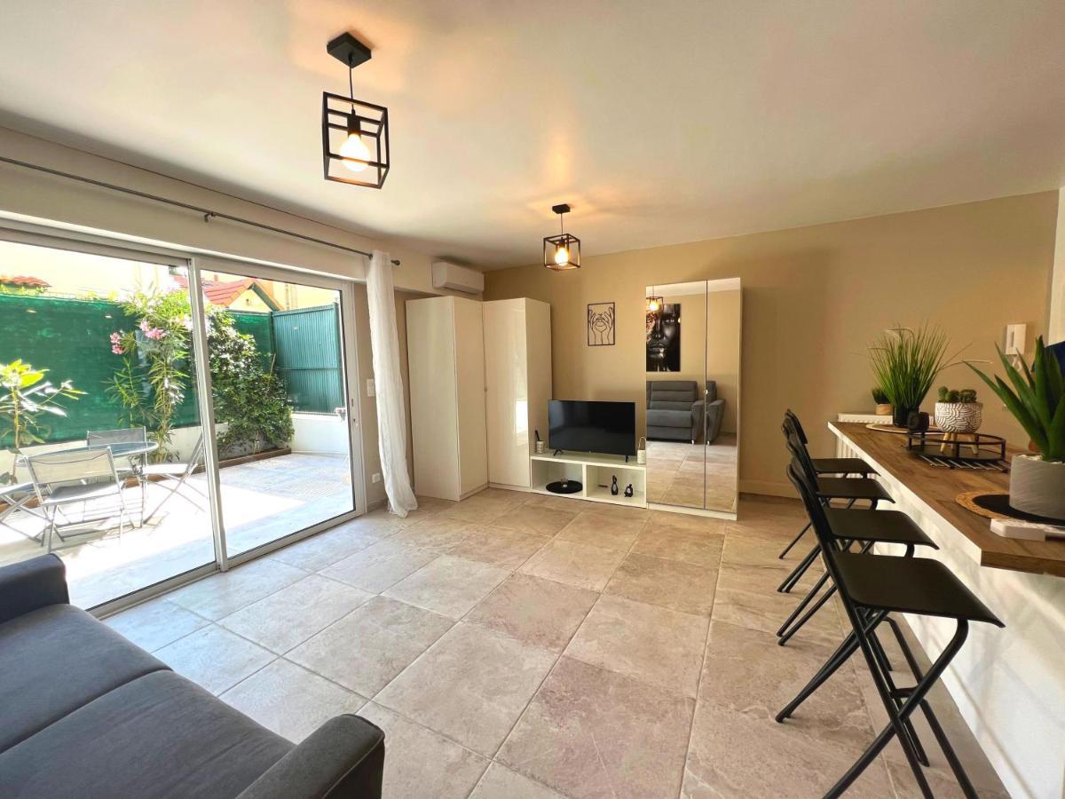 Cosy Madrid, Appartement Proche De La Mer Cannes Luaran gambar