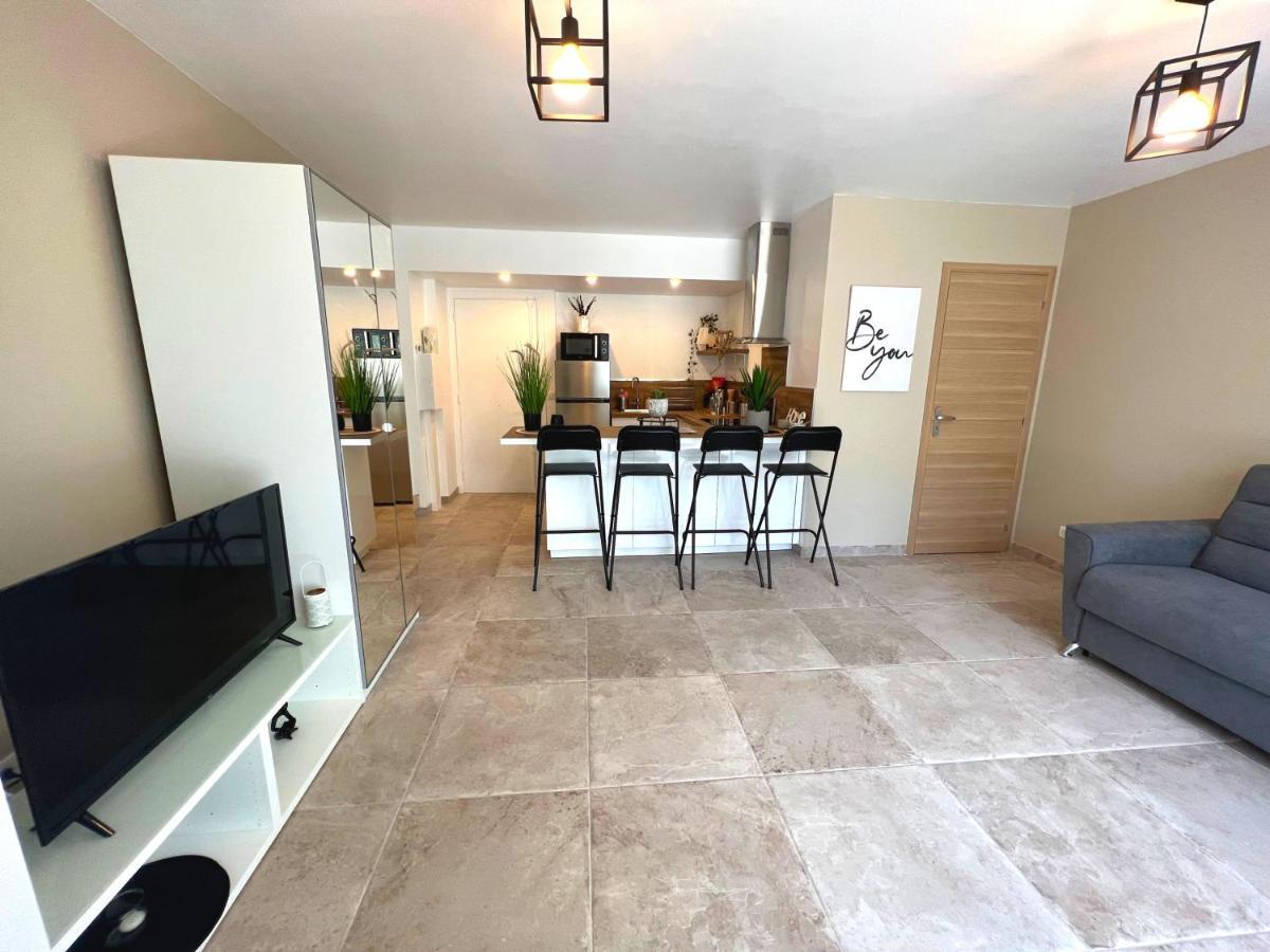 Cosy Madrid, Appartement Proche De La Mer Cannes Luaran gambar